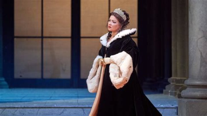 Anna Netrebko: The Operatic Soprano's Story and Latest Chapter
