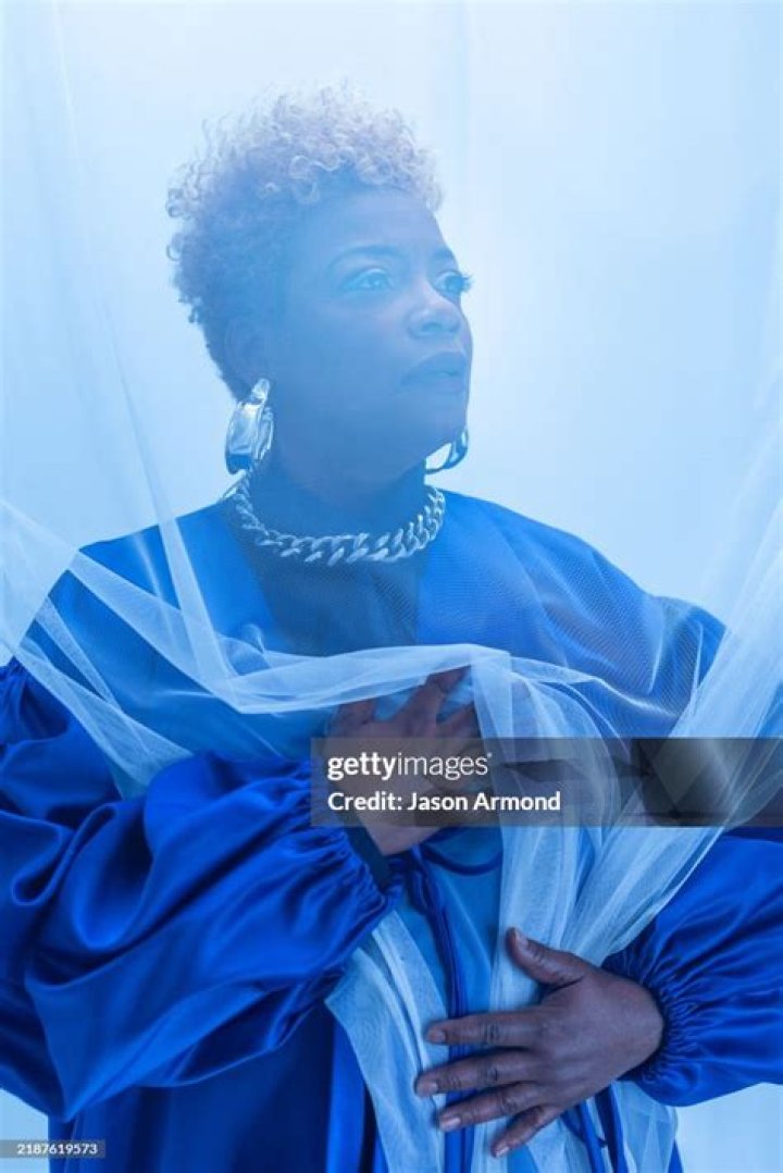 Aunjanue Ellis: A Deep Dive into a Remarkable Acting Journey