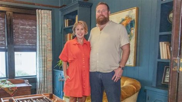 Erin Napier's Decision: A Look at Standing Tall in the Public Eye