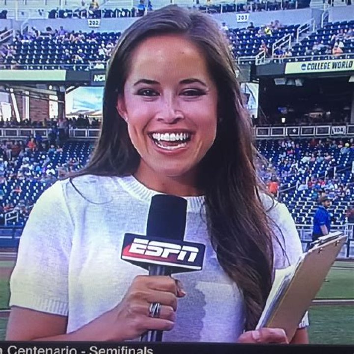 Exploring the Public Gaze: What Draws Attention to Kaylee Hartung's Left Eye?