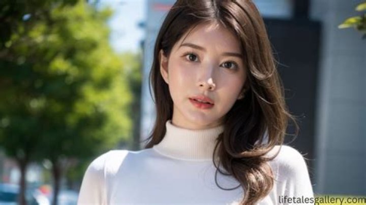 Unpacking SONE-385: A Famous Model's Train Trip Story